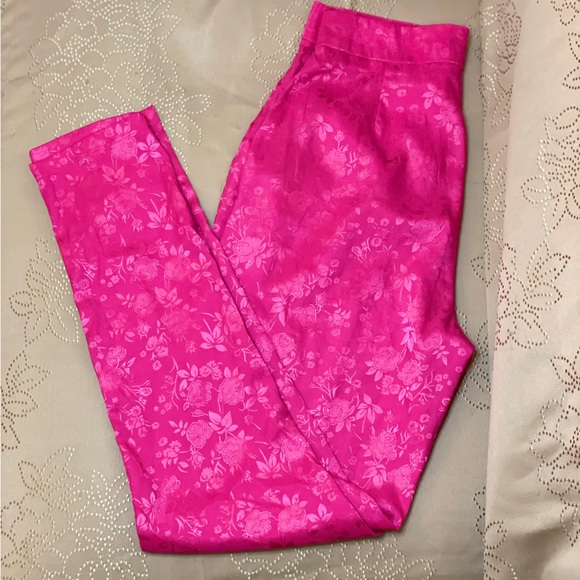 M 🔼🔘 (Missguided) hot pink silk pants with floral design size UK 8 US 4 EUR 36 - Picture 2 of 3